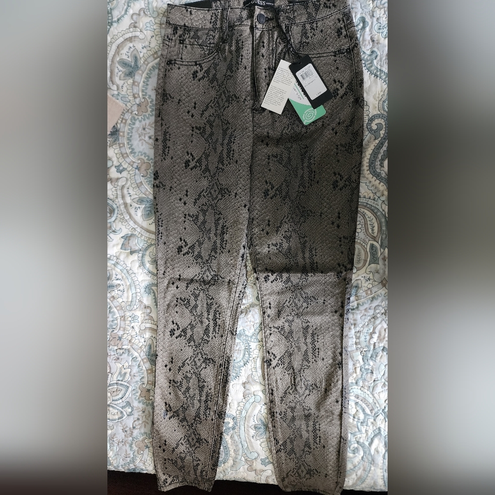 New Guess animal print skinny pants
